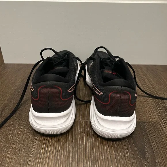 ASICS Black and Gray Running Shoes - Picture 3 of 7